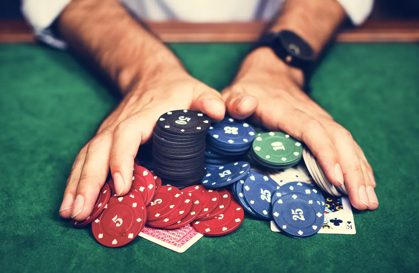 Pengalaman Terbaik dalam Memainkan istana777 bet Secara Online